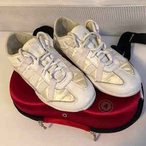 NFINITY Evolution Cheer Shoe